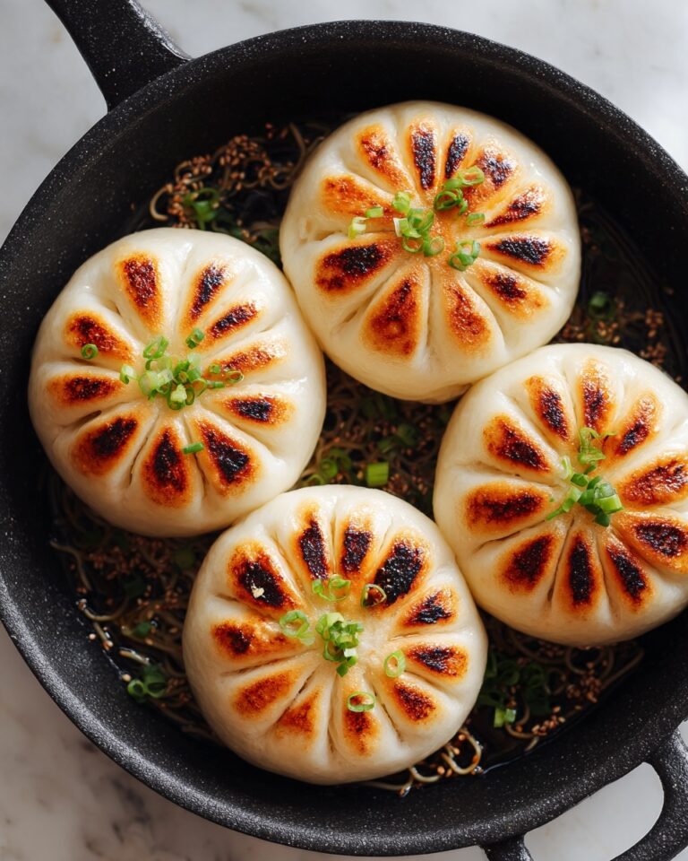 Pan-Fried Cabbage and Noodle Buns Recipe