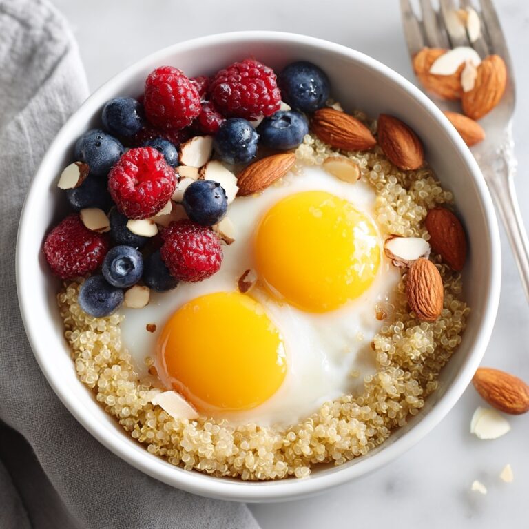 Quinoa Breakfast Bowl with Almonds and Honey Recipe